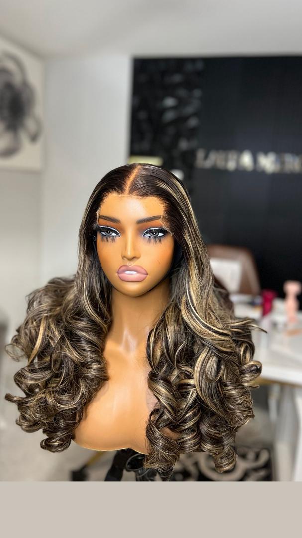 Professional Wig Installation