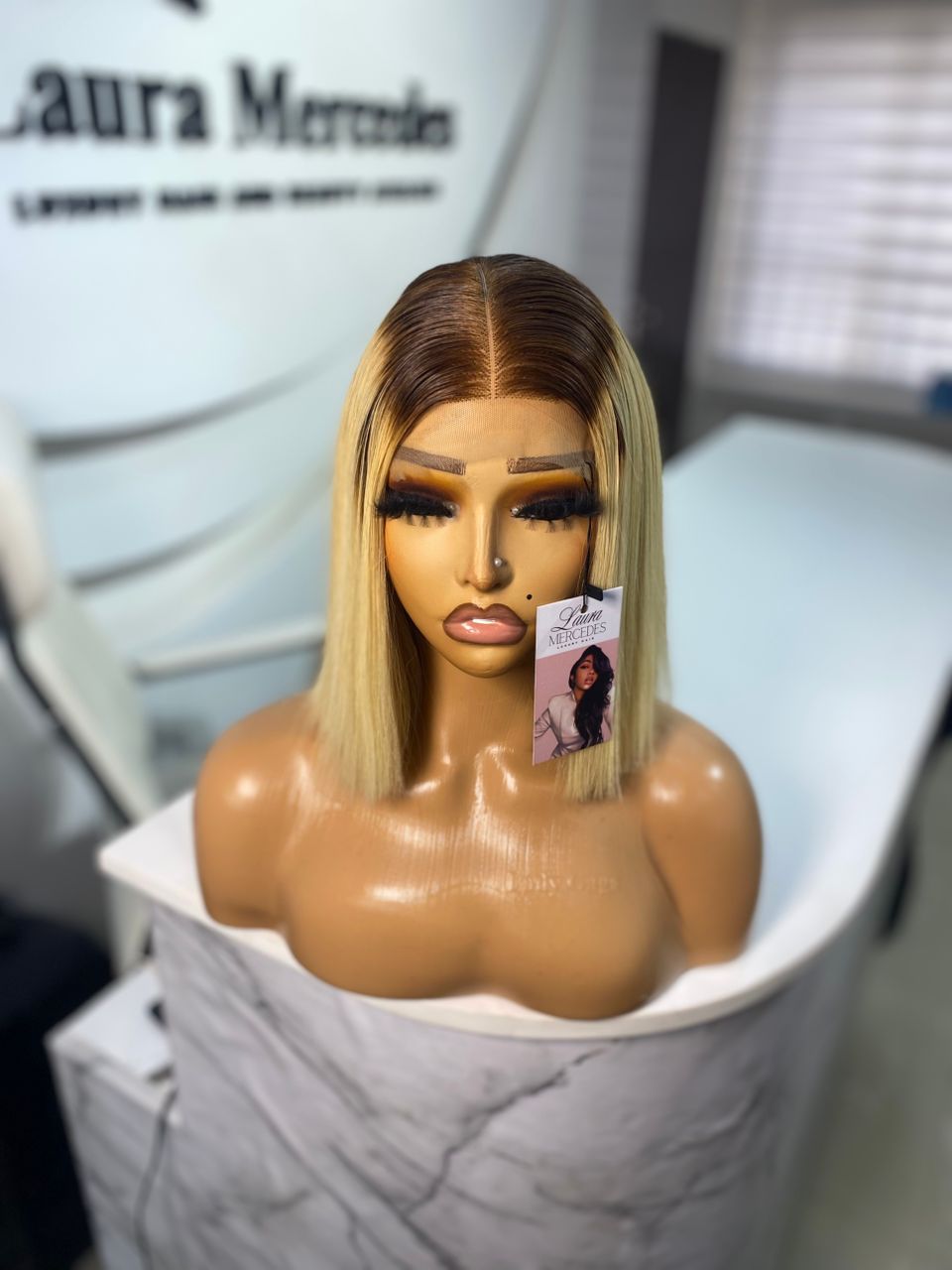 SHORT BOB